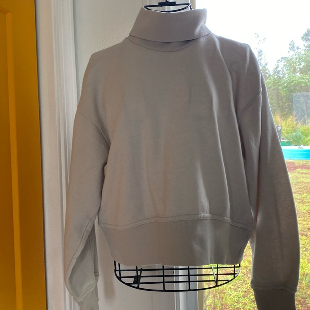 Zara  sweatshirt